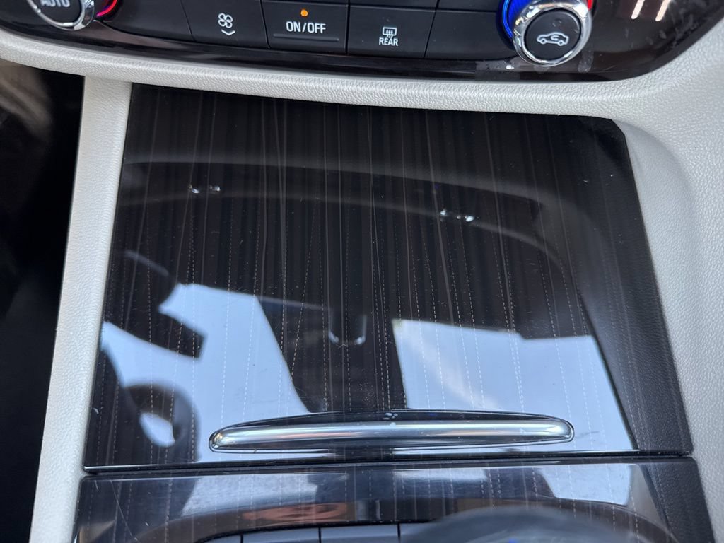 Used 2018 Buick Regal Essence w/ Sights and Sounds Package FWD image 25