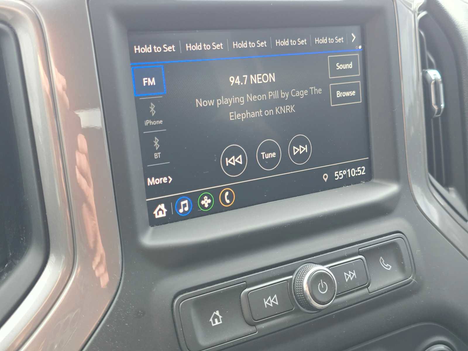 Used 2022 Chevrolet Silverado 1500 Custom AWD/4WD image 31