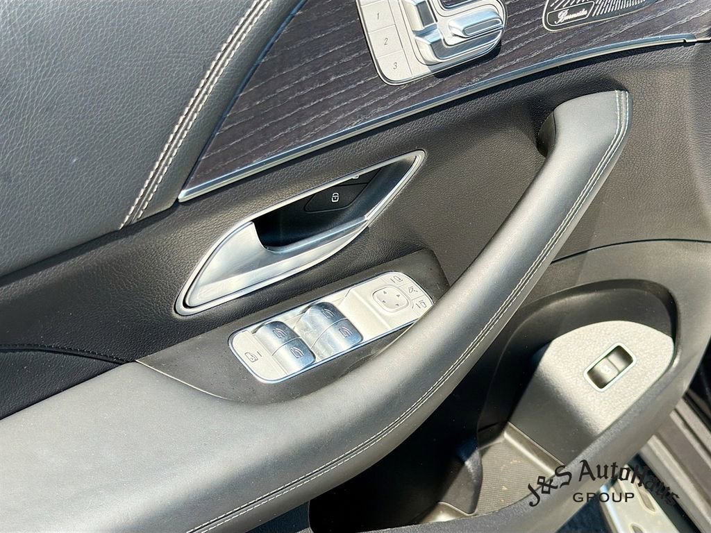 Used 2022 Mercedes-Benz GLE 53 AMG 4MATIC Coupe image 23