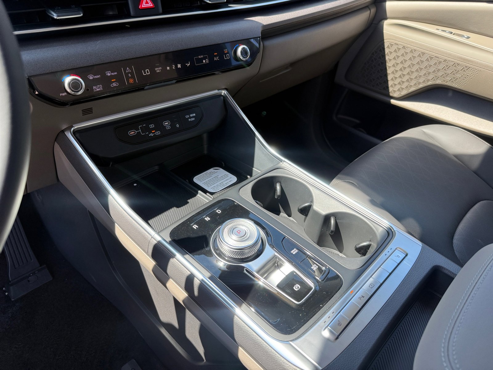 New 2026 Kia Carnival EX FWD image 13