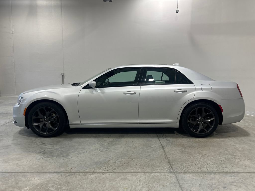 Used 2023 Chrysler 300 S image 9