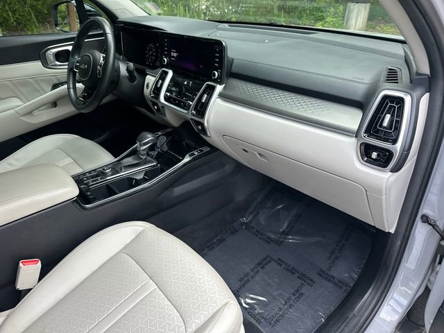 Used 2023 Kia Sorento SX FWD image 19