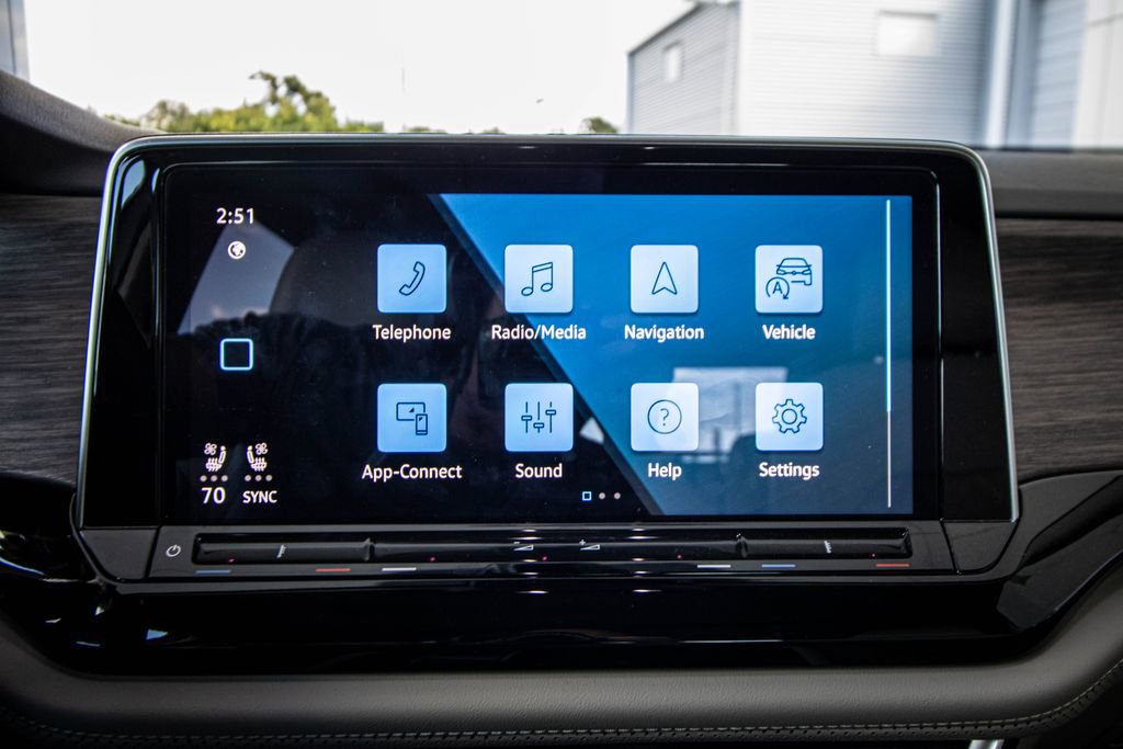 Used 2024 Volkswagen Atlas SEL Premium R-Line image 47