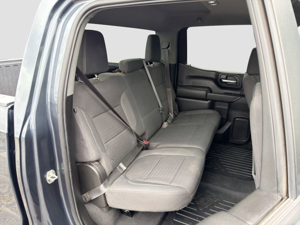 Used 2022 Chevrolet Silverado 1500 LT AWD/4WD image 29