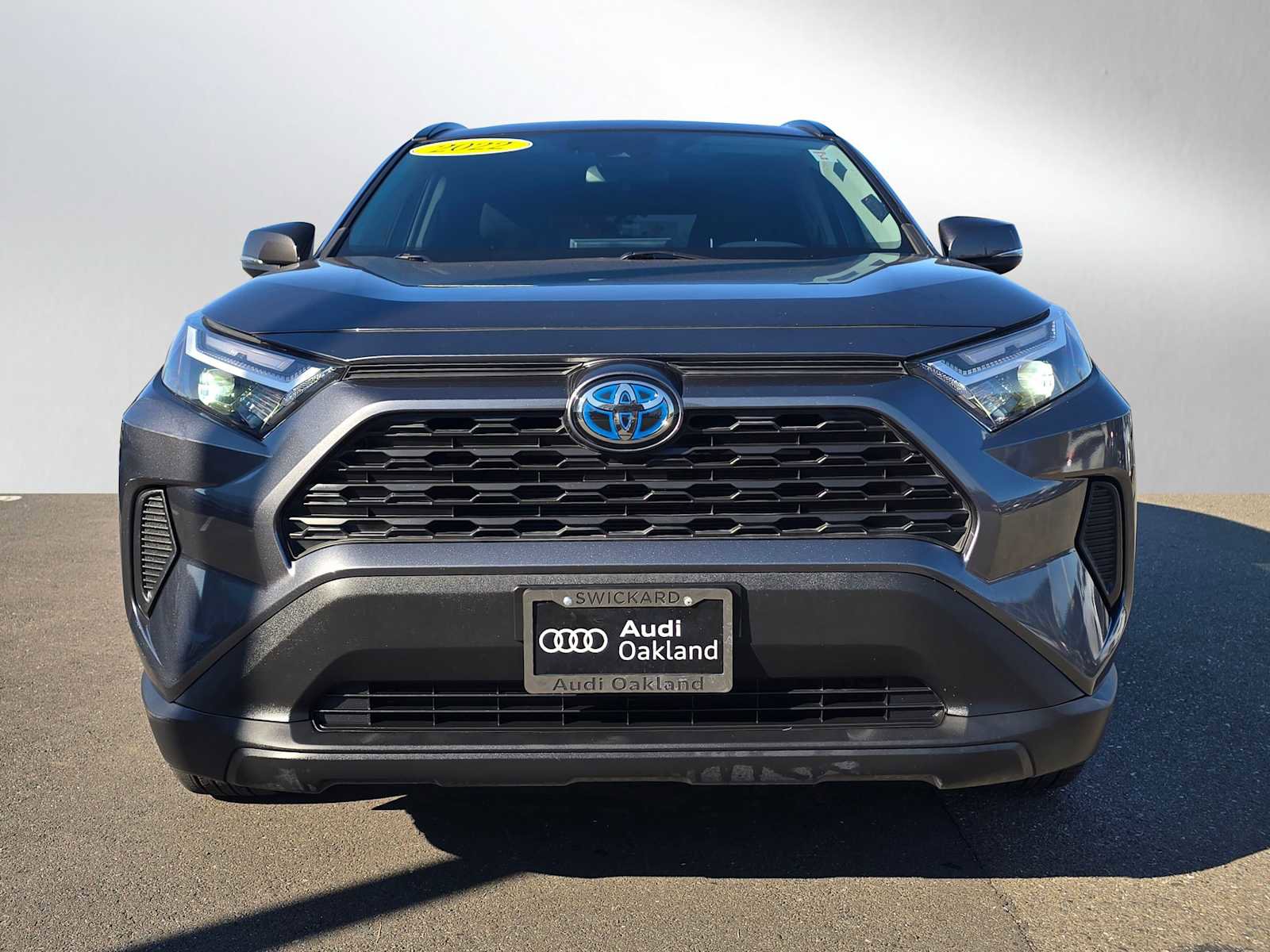 Used 2022 Toyota RAV4 XLE image 8