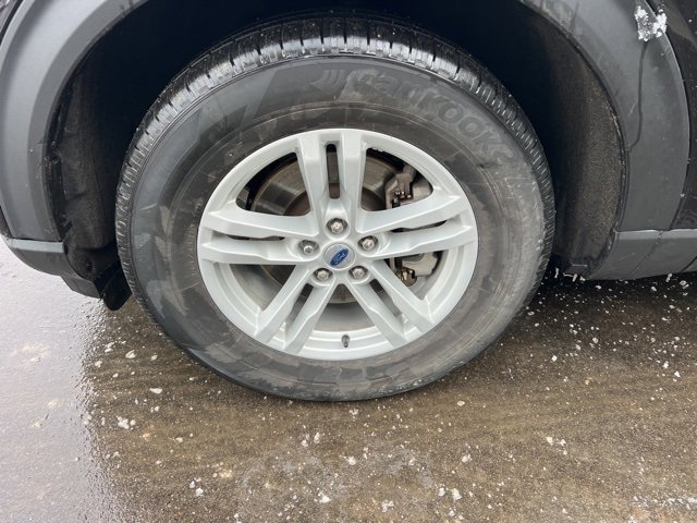 Used 2024 Ford Explorer XLT image 9