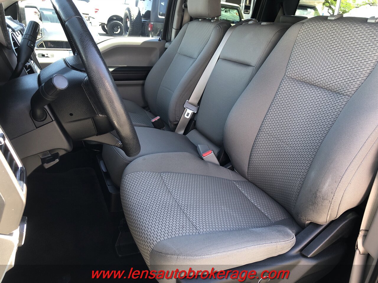 Used 2015 Ford F150 XLT w/ Equipment Group 301A Mid RWD image 12