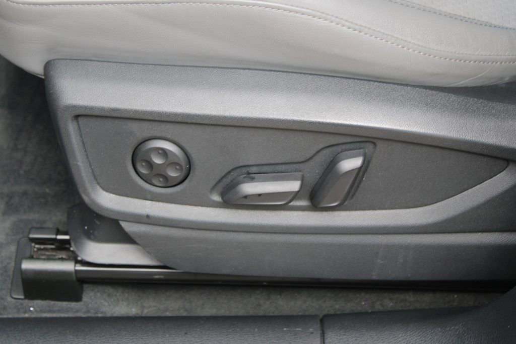 Used 2022 Audi SQ5 Premium Plus w/ Premium Plus Package image 10