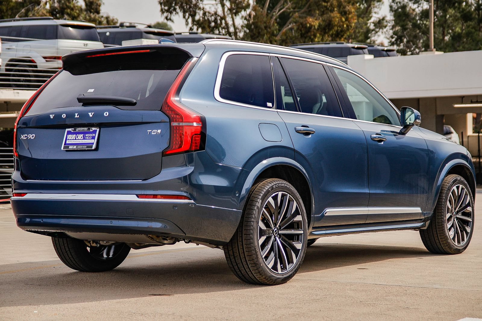 New 2026 Volvo XC90 T8 Ultra w/ Protection Package Premier AWD/4WD image 6