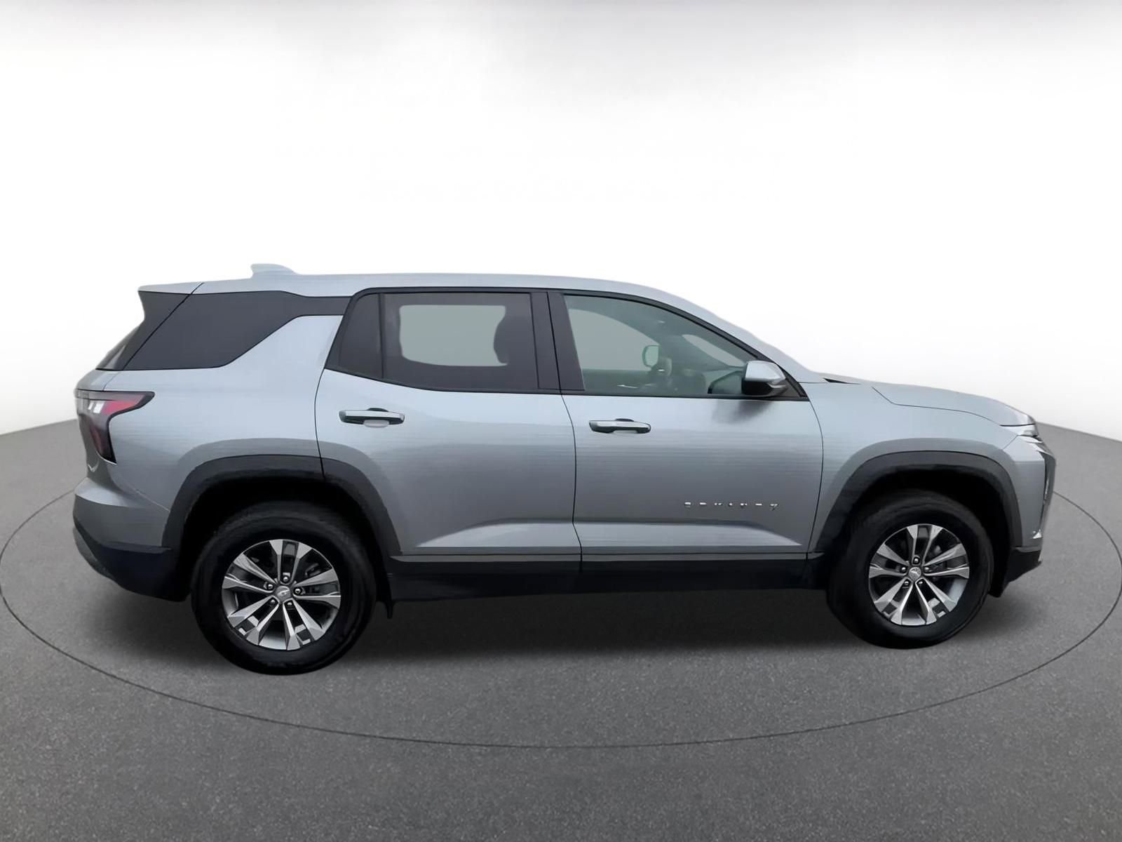 Used 2025 Chevrolet Equinox LT image 16