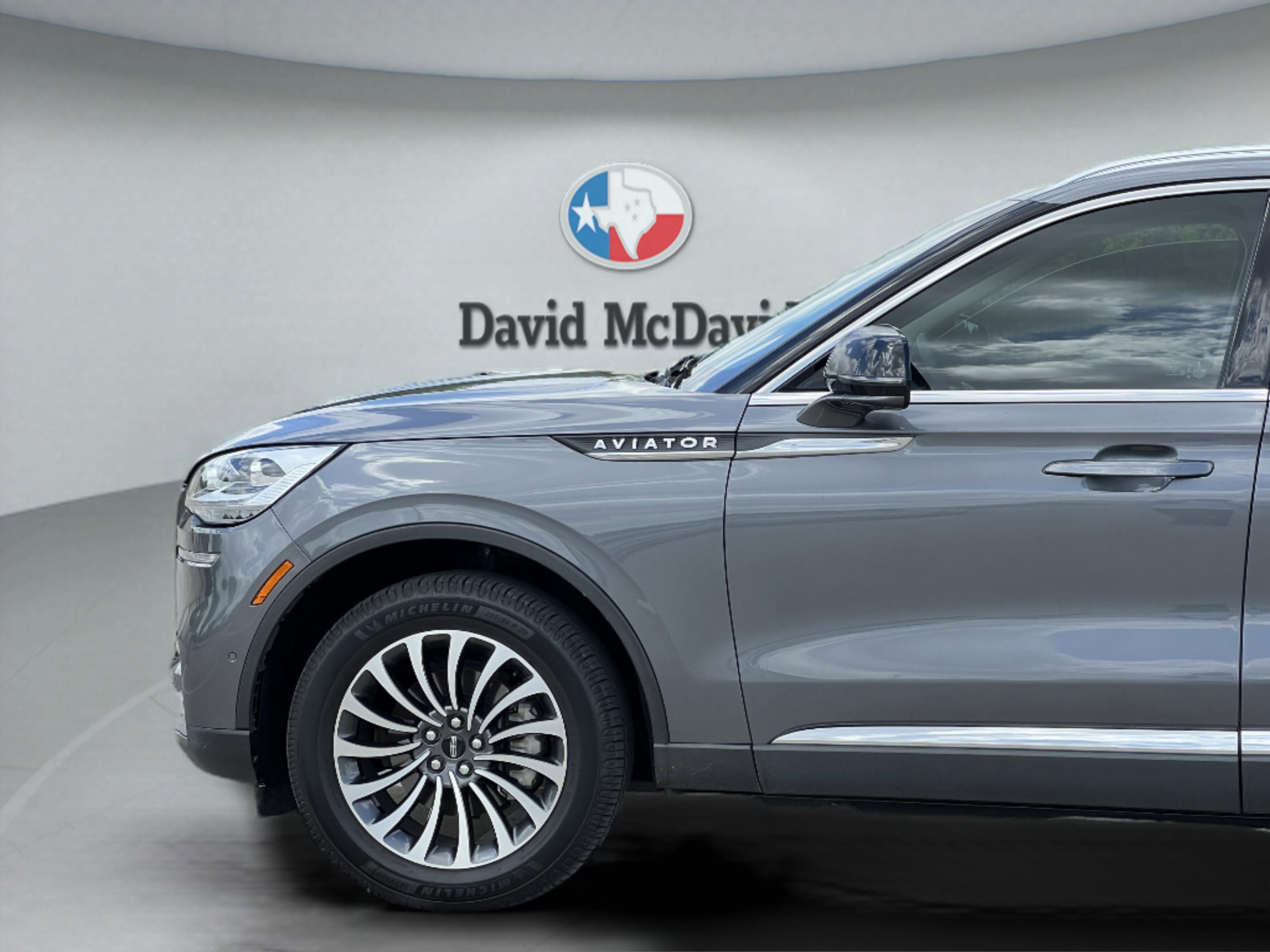 Used 2022 Lincoln Aviator Reserve w/ Equipment Group 201A image 33