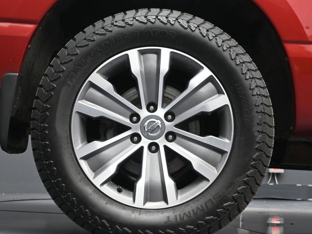 Used 2017 Nissan Titan SL RWD image 9