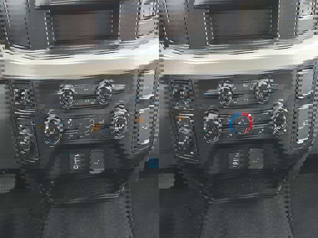 Used 2024 Ford F250 XLT image 21