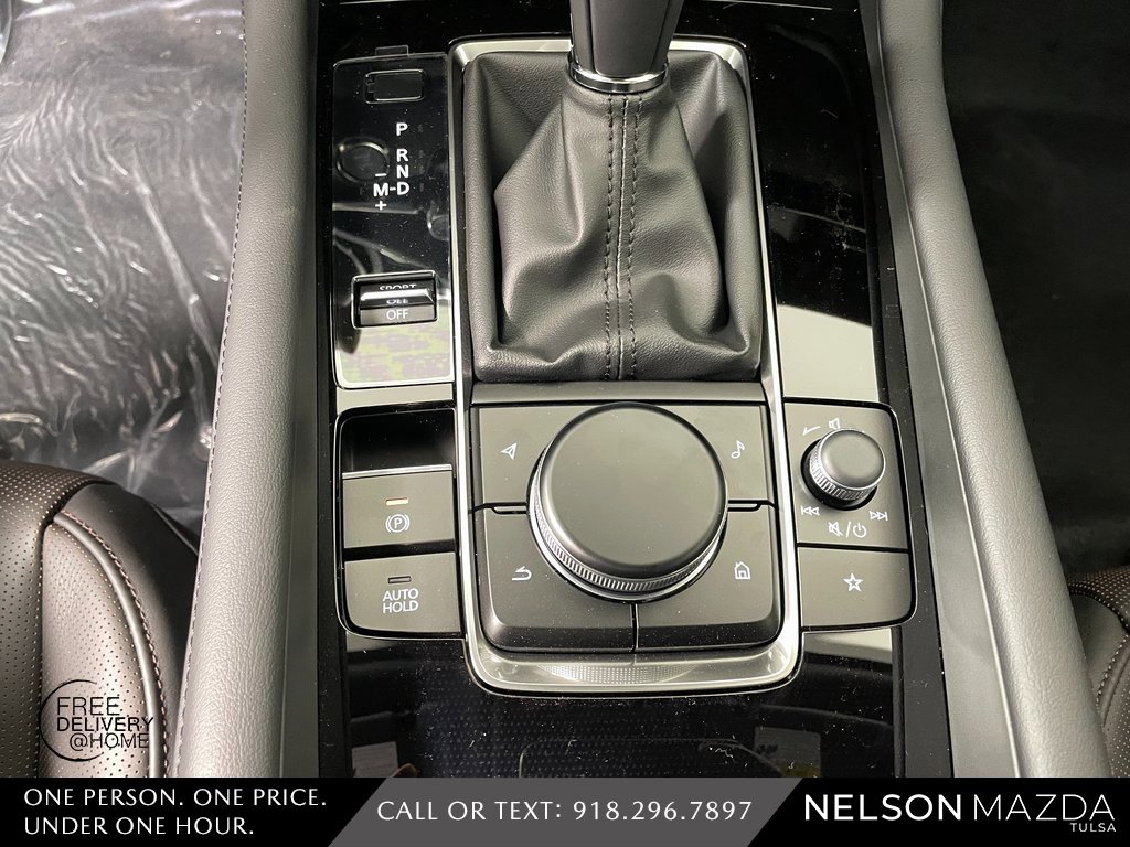 New 2026 MAZDA MAZDA3 Hatchback w/Premium Plus Pkg image 34