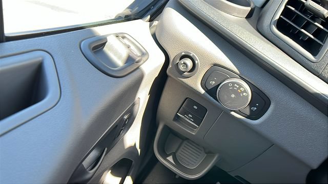 New 2026 Ford Transit 150 Low Roof RWD image 30