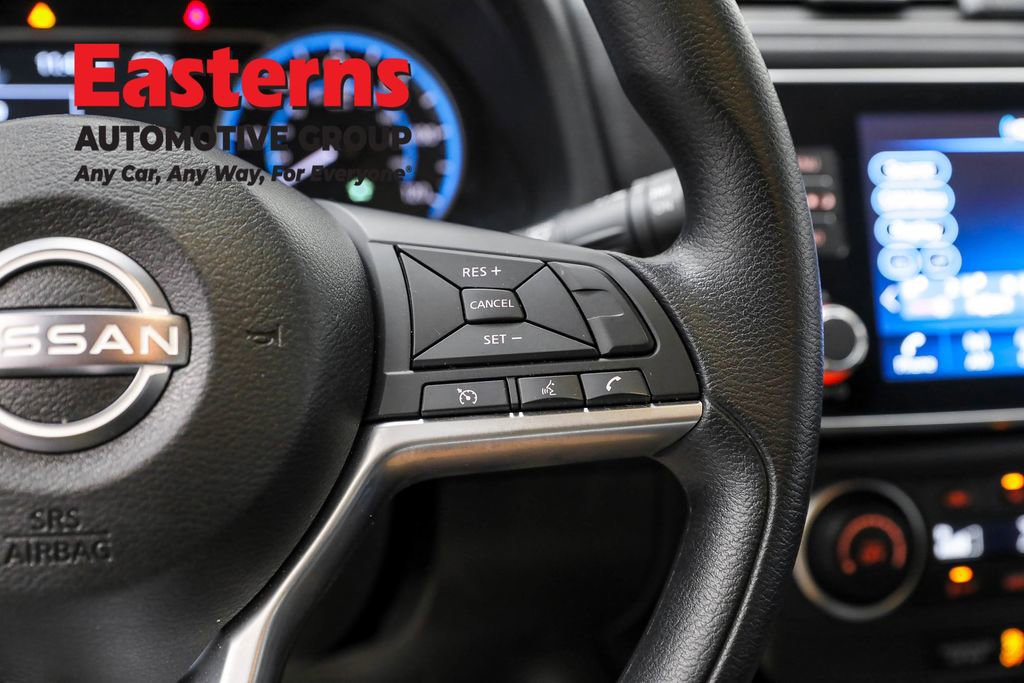 Used 2023 Nissan Leaf S image 16