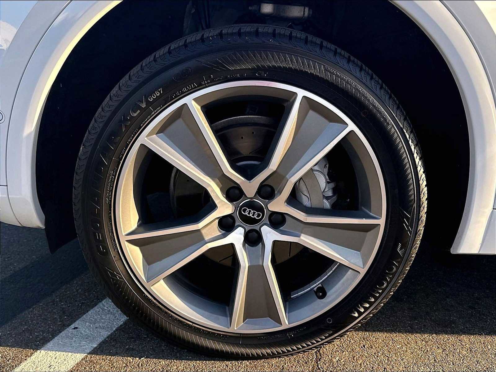 Used 2019 Audi Q5 Prestige AWD/4WD image 12