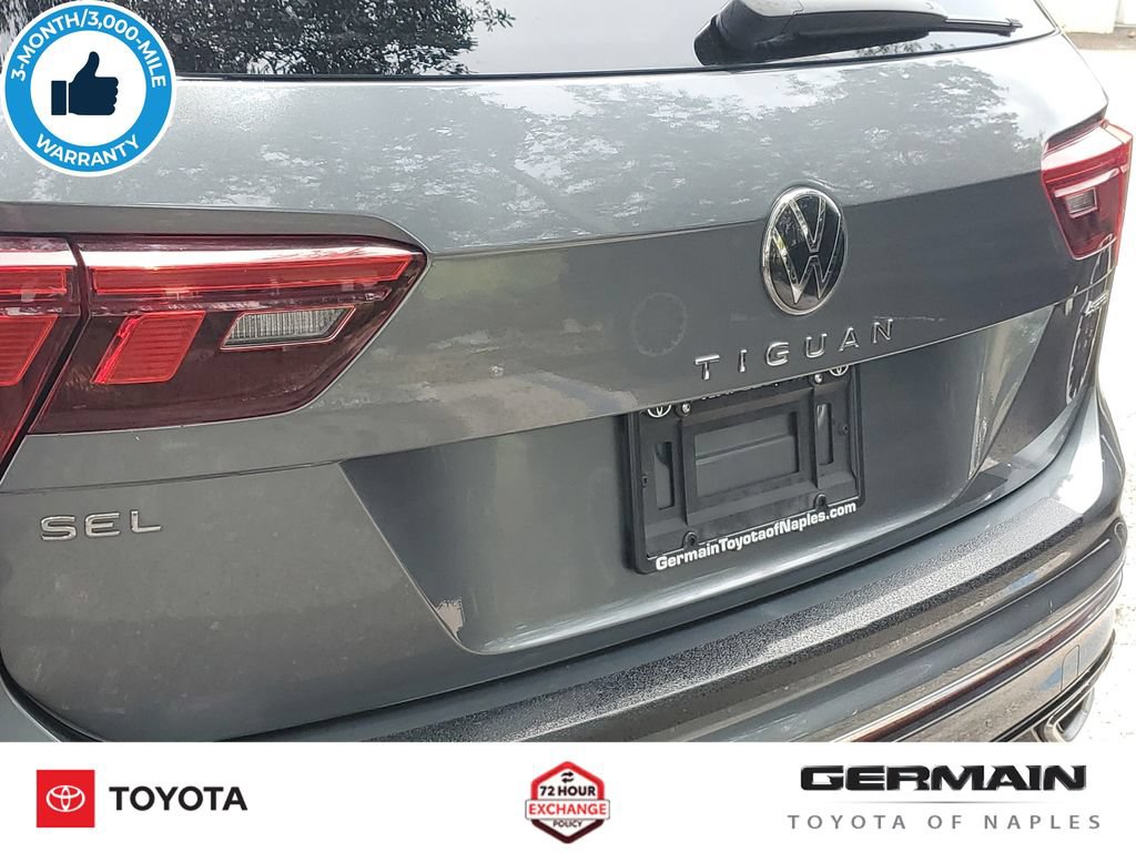Used 2022 Volkswagen Tiguan SEL R-Line AWD/4WD image 16