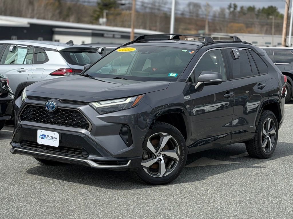 Used 2023 Toyota RAV4 SE w/ Weather & Moonroof Package