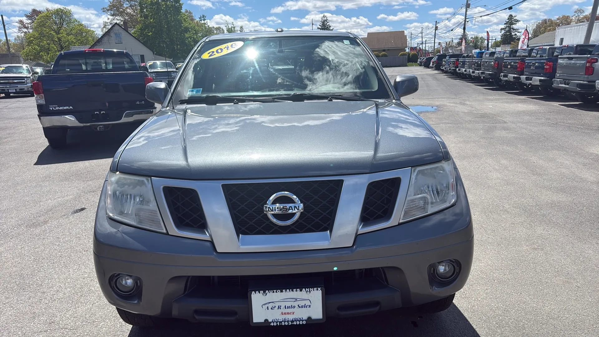 Used 2016 Nissan Frontier PRO-4X AWD/4WD image 2