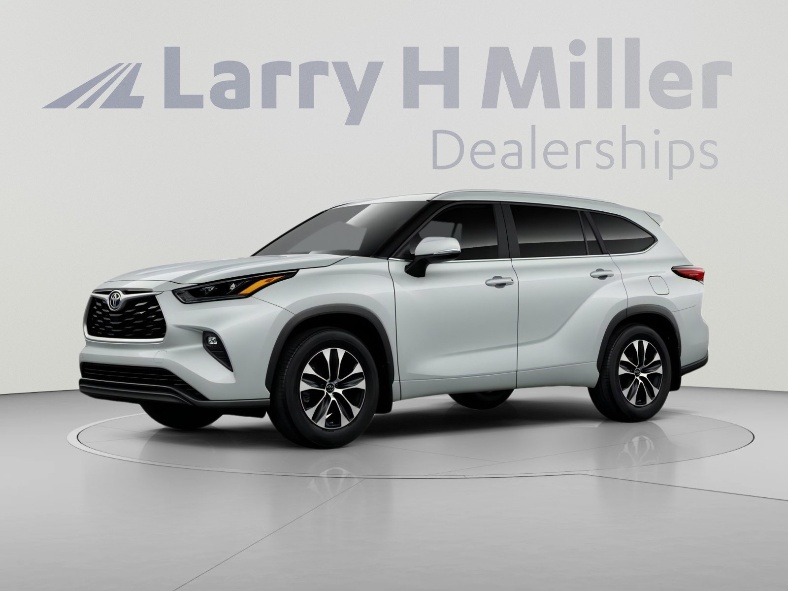 New 2026 Toyota Highlander XLE AWD/4WD image 2