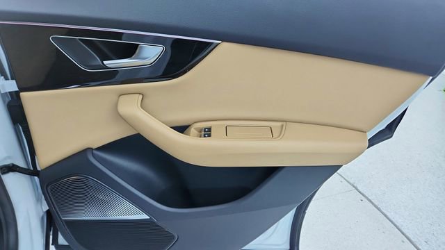 Used 2021 Audi Q8 Prestige w/ Prestige Package AWD/4WD image 27