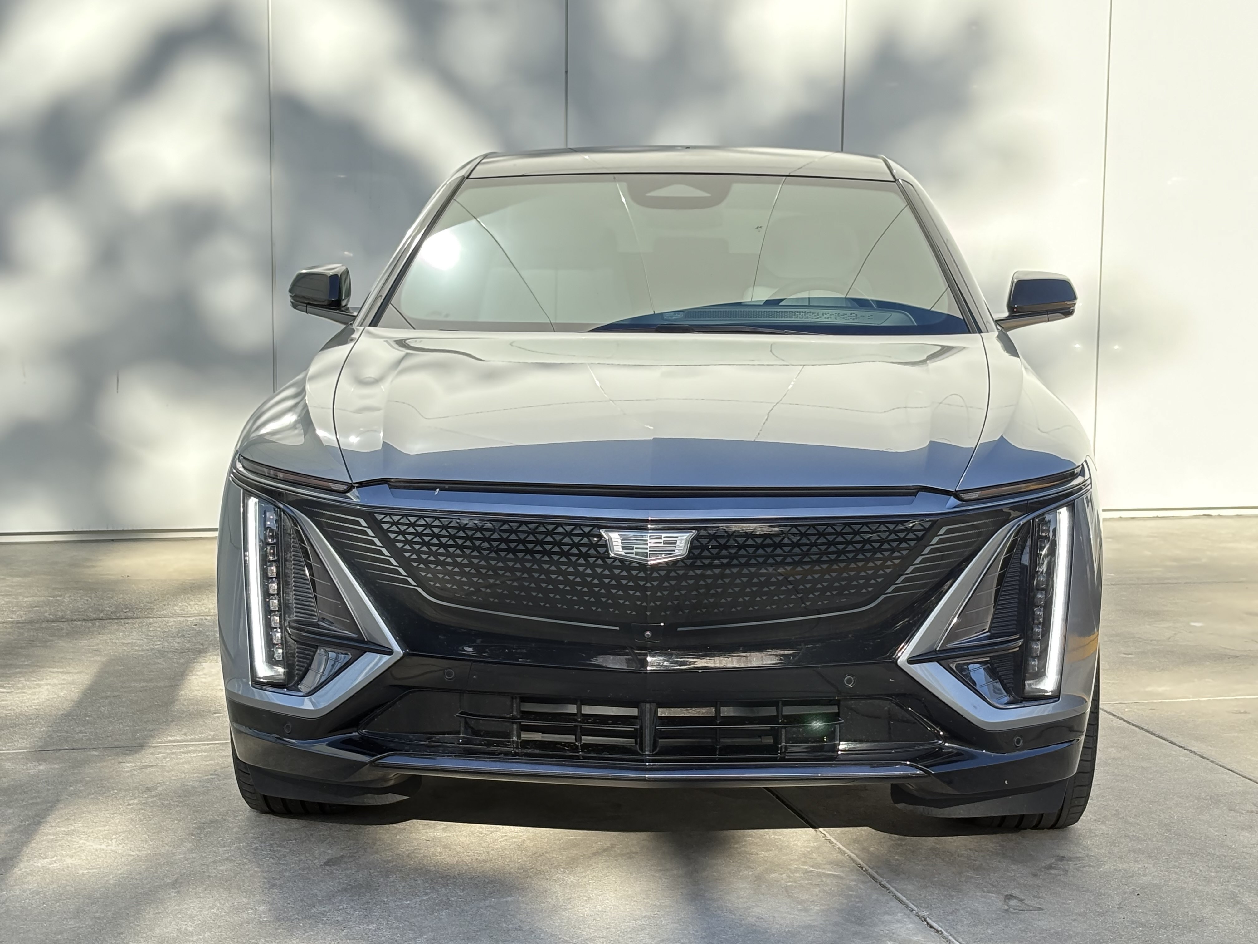 Used 2024 Cadillac Lyriq Sport AWD/4WD image 3