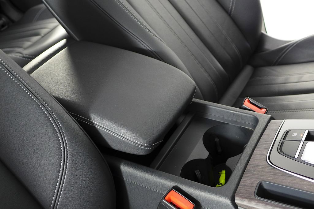 Used 2023 Audi Q5 2.0T Premium w/ Convenience Package image 16