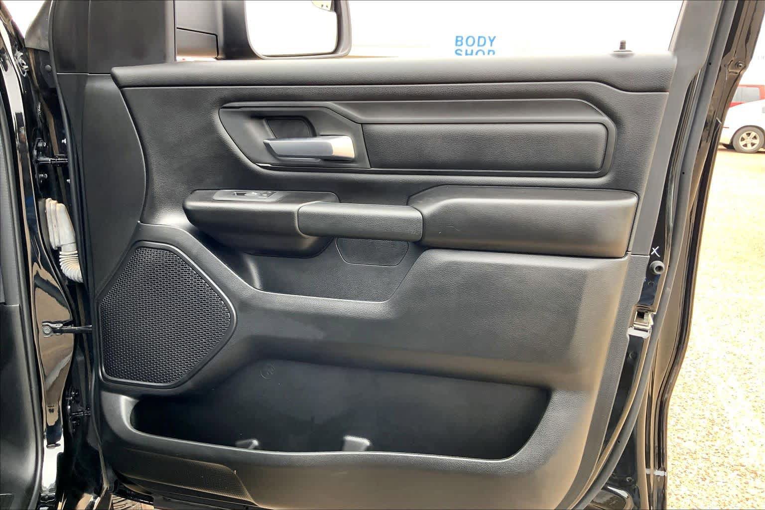 Used 2025 RAM 1500 Tradesman AWD/4WD image 23