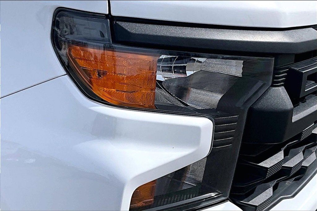 Used 2024 Chevrolet Silverado 1500 W/T w/ Z71 Off-Road Package image 27