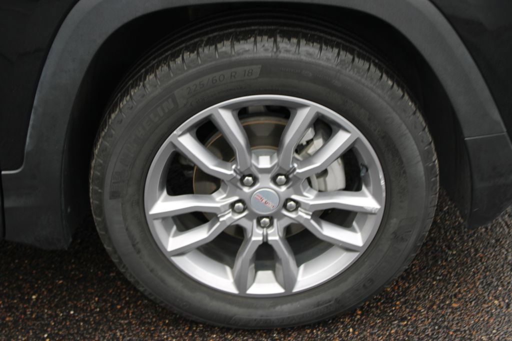 Used 2024 GMC Terrain SLT image 53