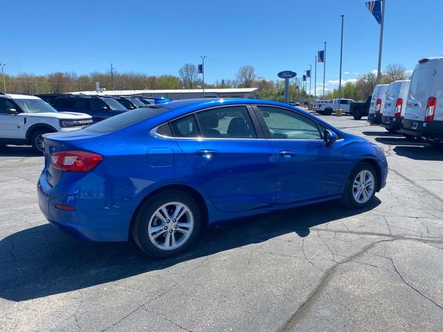 Used 2018 Chevrolet Cruze LT w/ Convenience Package FWD image 7