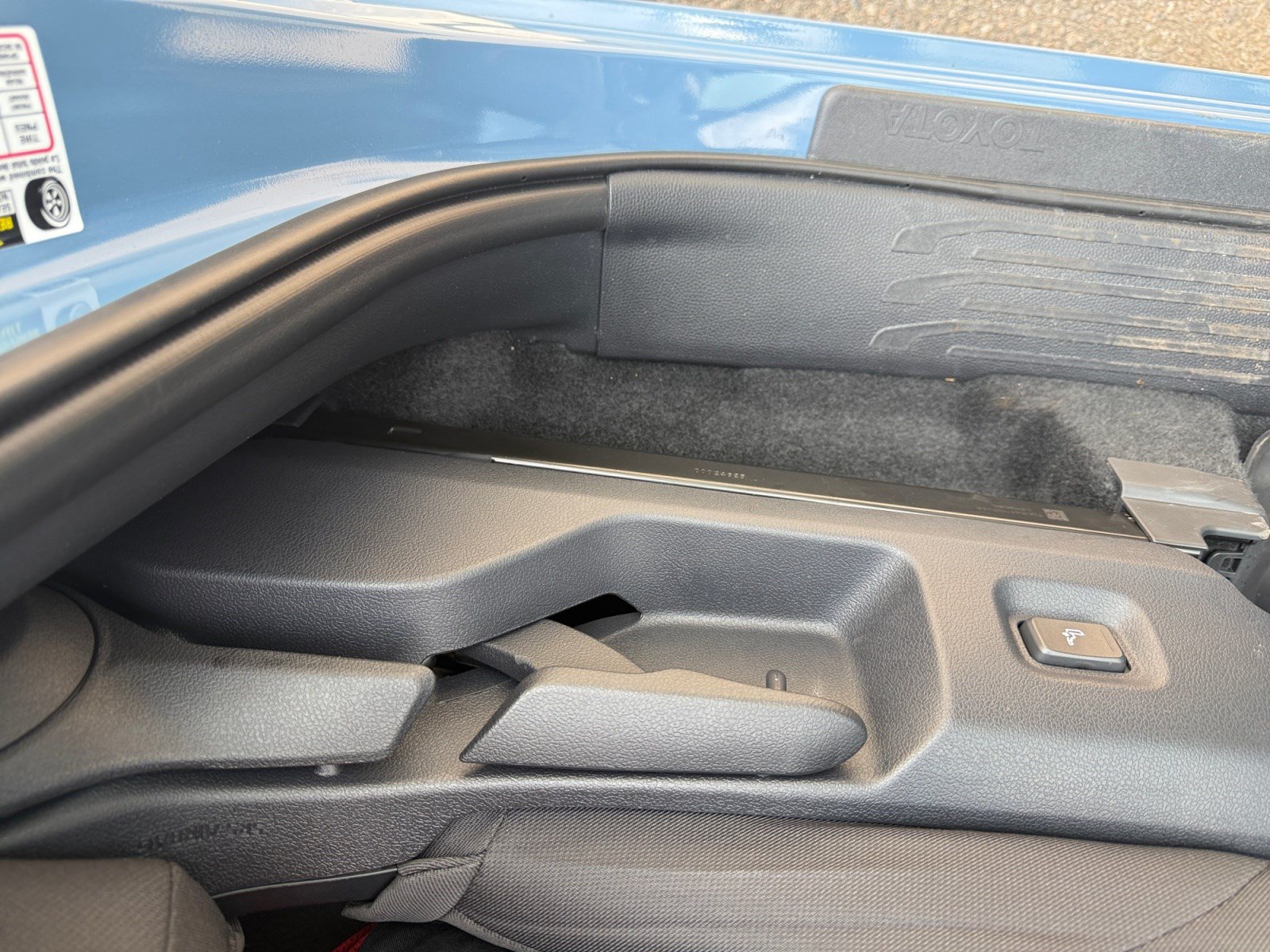 Used 2026 Toyota Tacoma SR5 AWD/4WD image 14