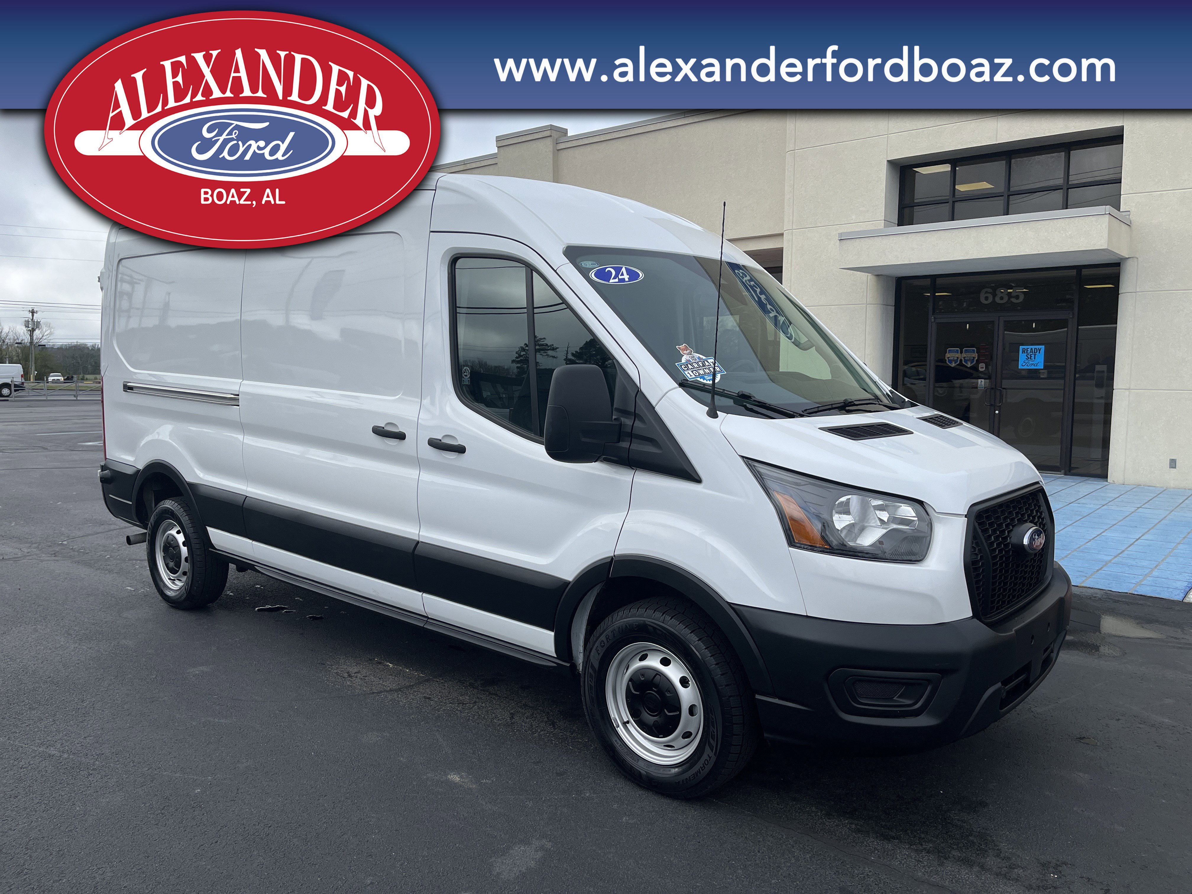 Used 2024 Ford Transit 250 148 Medium Roof RWD image 3
