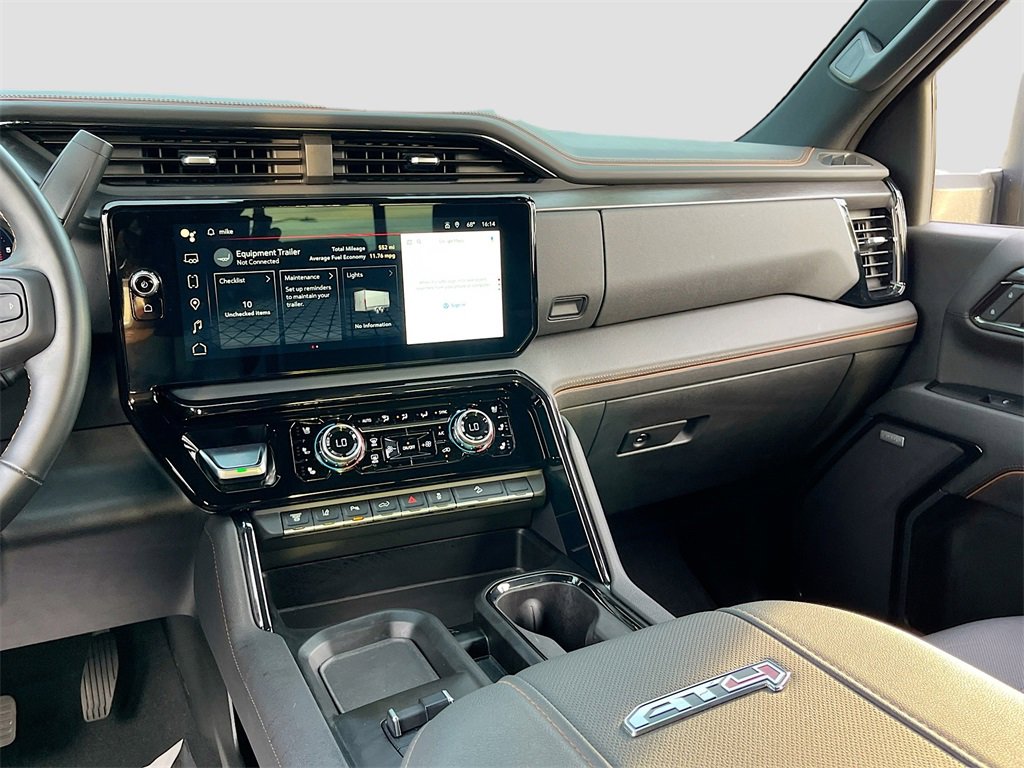 Used 2024 GMC Sierra 2500 AT4 w/ AT4 Premium Plus Package image 24