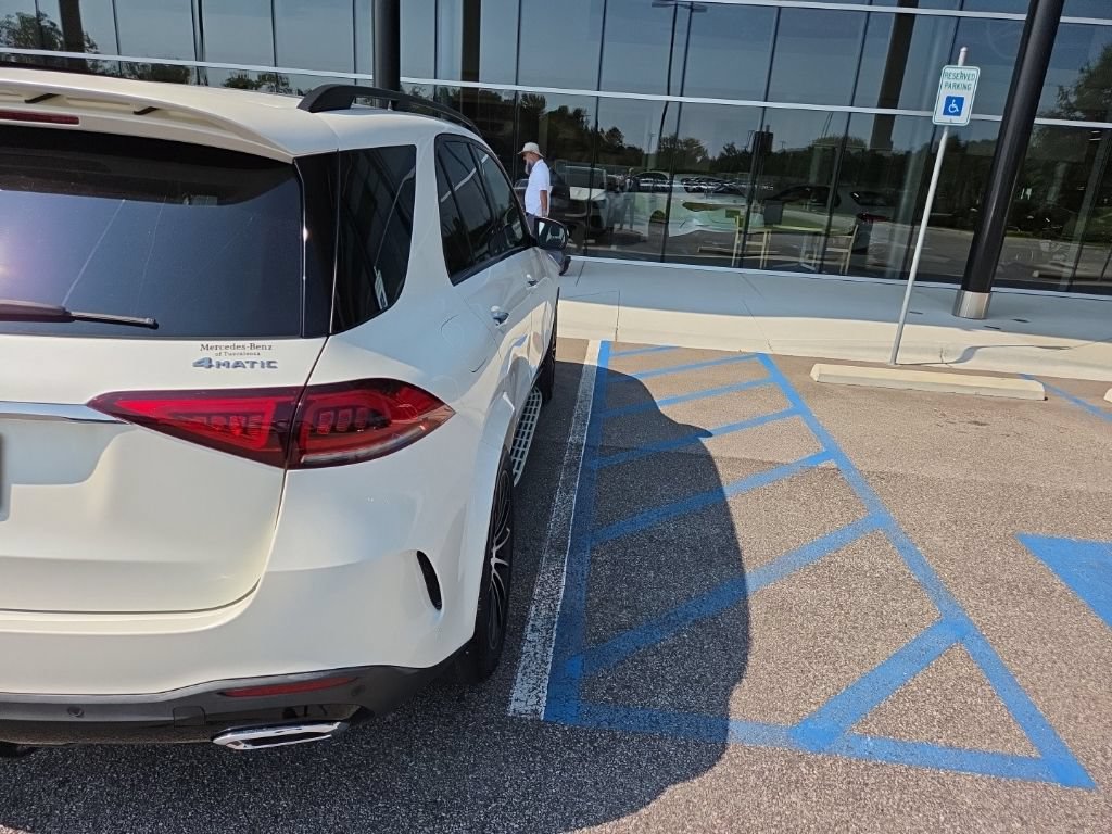 Used 2021 Mercedes-Benz GLE 350 4MATIC image 8
