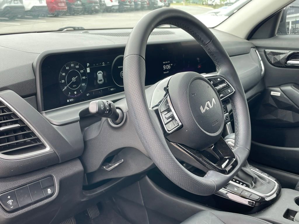 Certified 2024 Kia Seltos SX AWD/4WD image 9