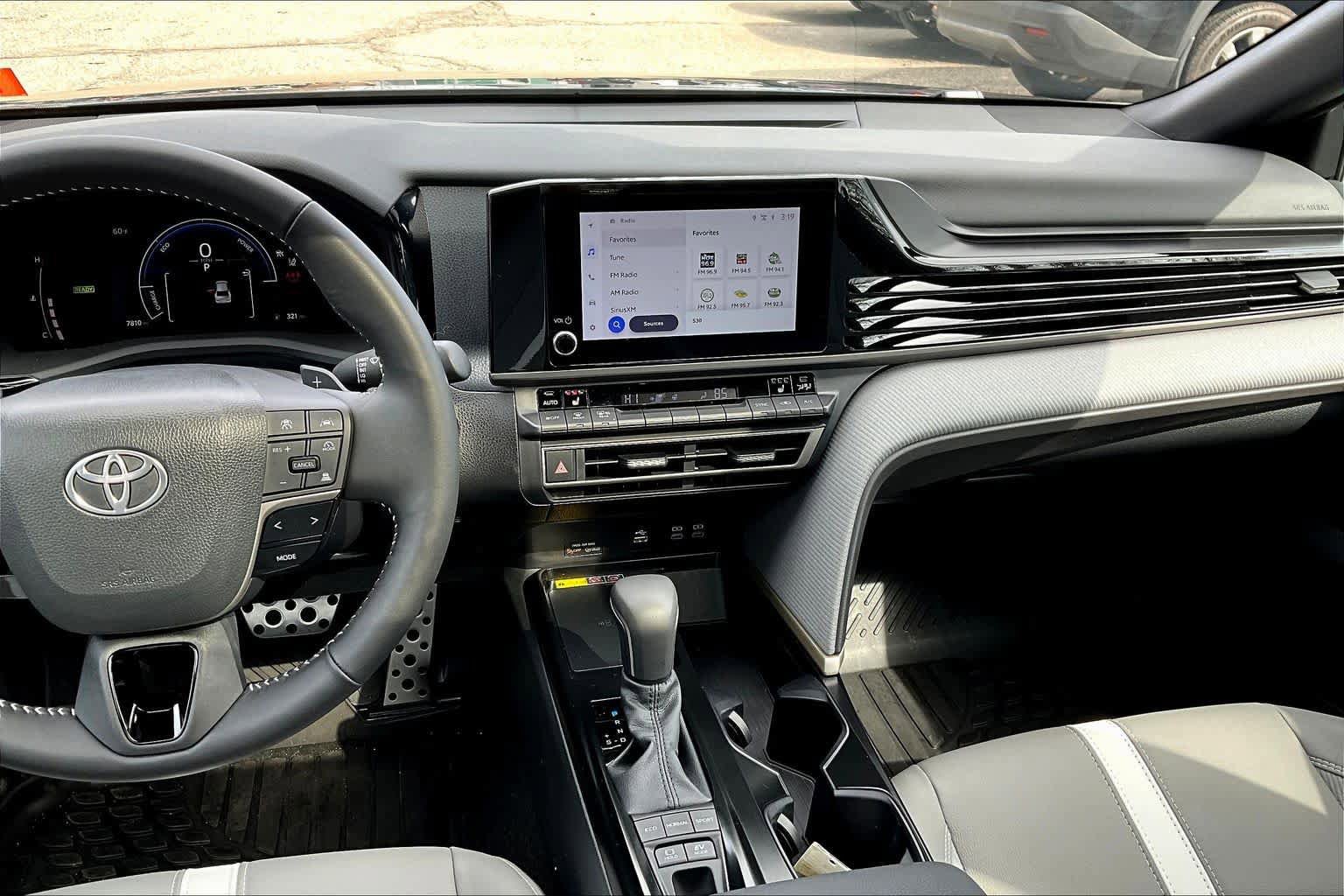 Used 2026 Toyota Camry SE w/ Convenience Package AWD/4WD image 7
