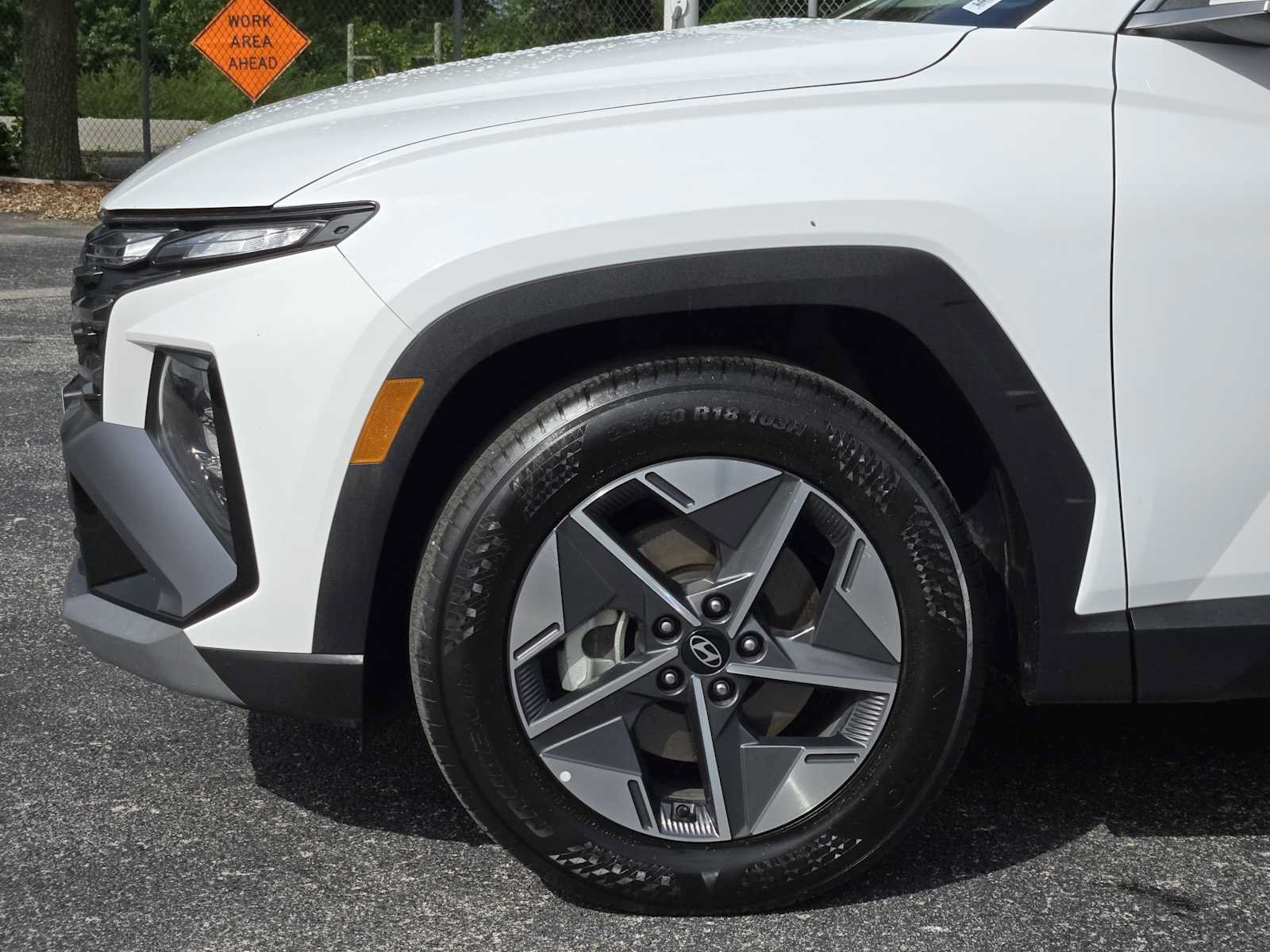 Certified 2025 Hyundai Tucson SEL FWD image 8