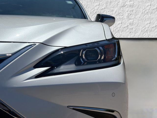 Used 2023 Lexus ES 350 w/ Premium Package FWD image 9