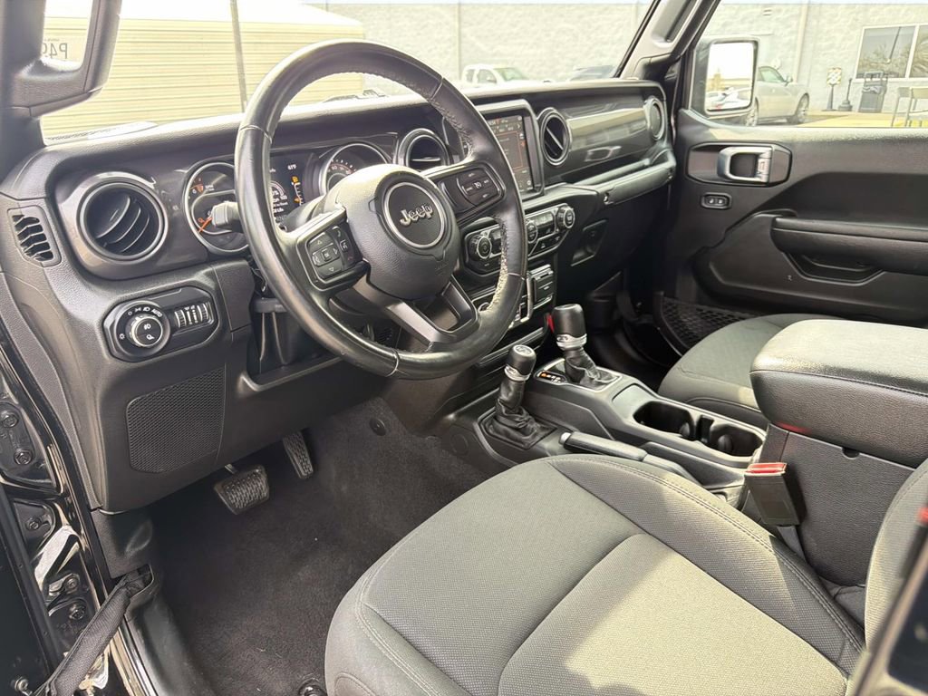 Used 2022 Jeep Gladiator Sport image 22