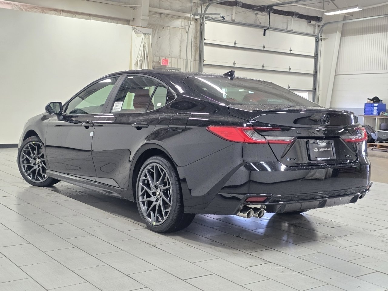 New 2026 Toyota Camry Hybrid FWD image 15