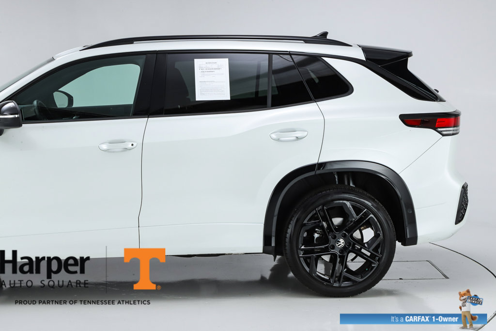 New 2025 Volkswagen Tiguan SE R-Line AWD/4WD image 43