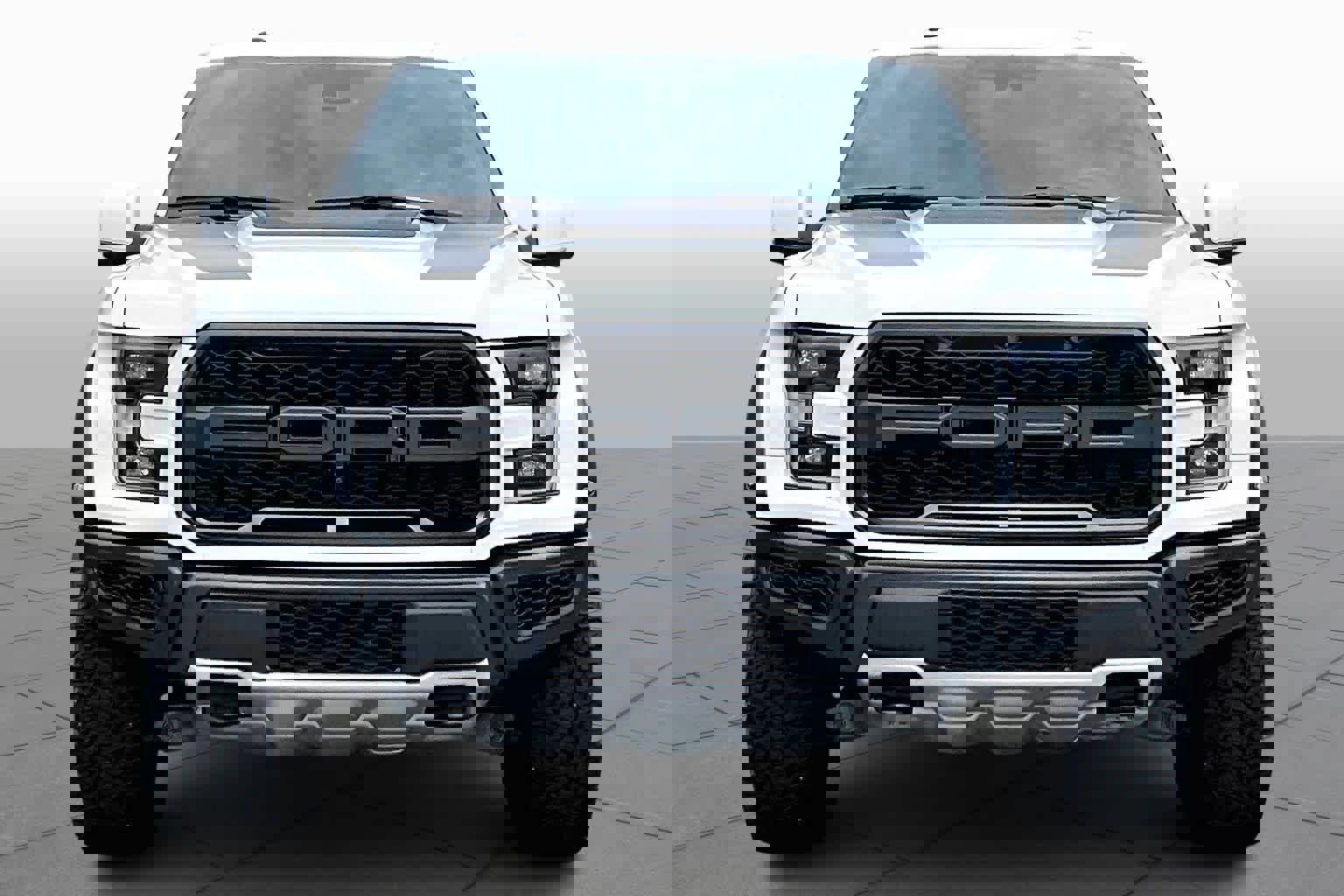 Used 2017 Ford F150 Raptor w/ Equipment Group 802A Luxury image 4