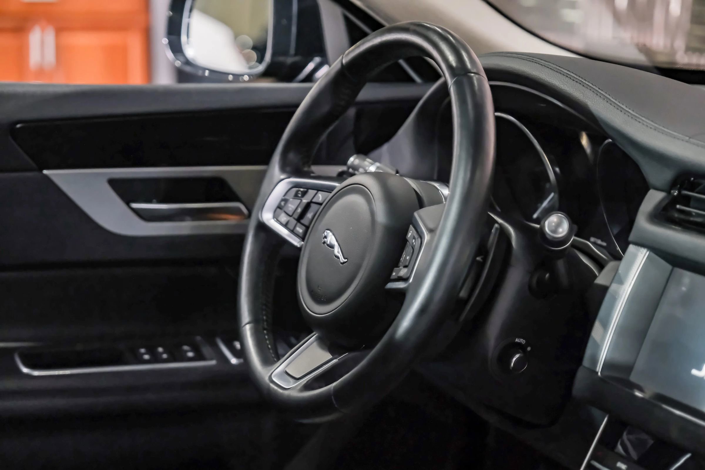 Used 2020 Jaguar XF Prestige RWD image 12