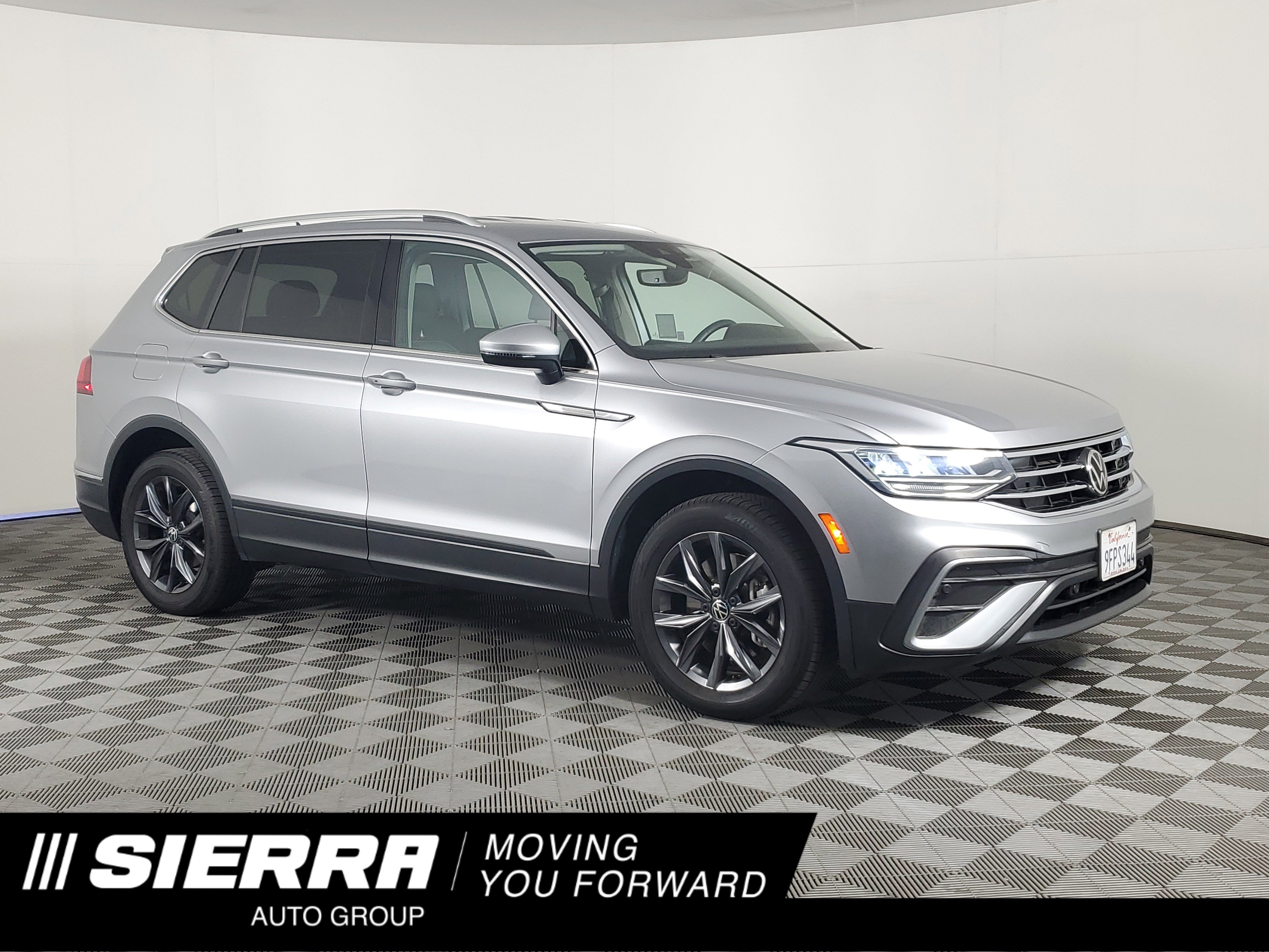 Used 2023 Volkswagen Tiguan SE