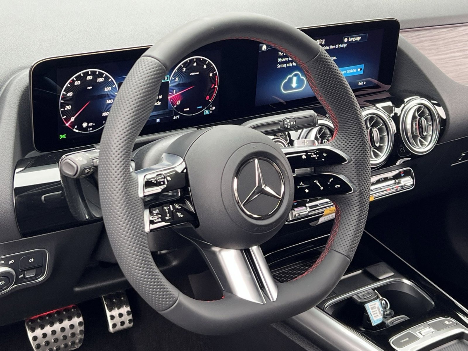 New 2026 Mercedes-Benz GLA 250 4MATIC image 14