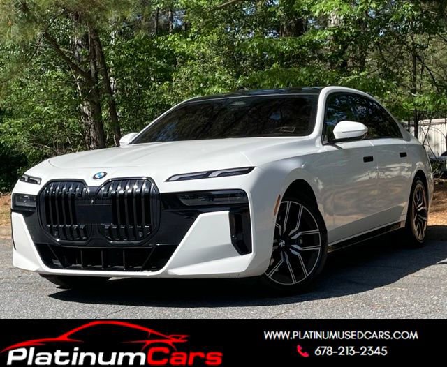 Used 2023 BMW 740i w/ Parking Assistance Package RWD image 1