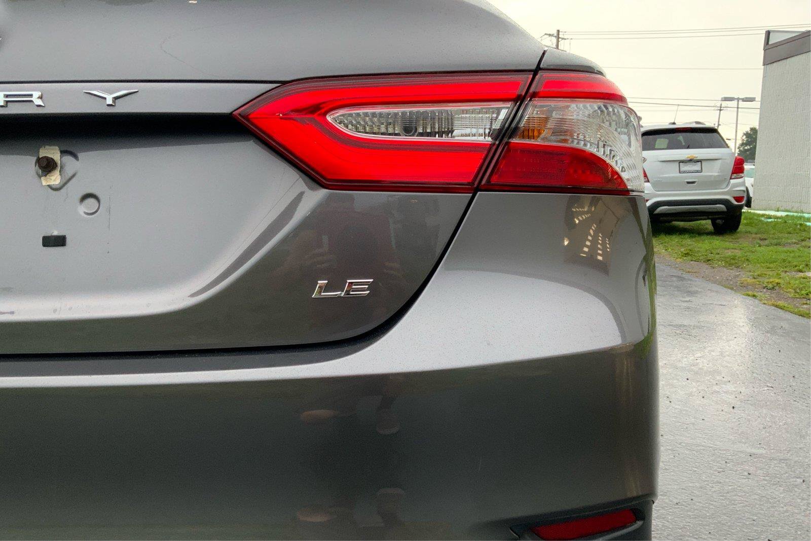Used 2020 Toyota Camry LE FWD image 23
