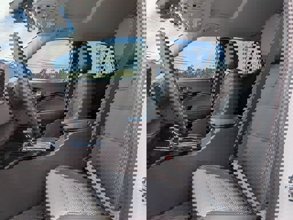 New 2026 Chevrolet Trax LT w/ Sunroof Package FWD image 14